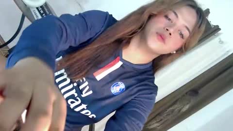 Snapshot of sweet_ahrii chatting on November 4, 2025, 8:46 am CLEO online show from November 4, 2025, 8:46 am