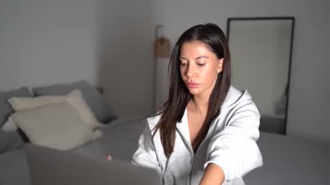 Dorothea online show from October 31, 2025, 9:49 pm