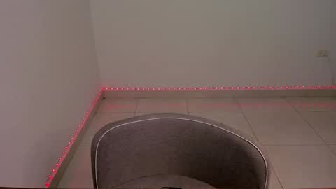 Anie online show from January 4, 2025, 10:49 am