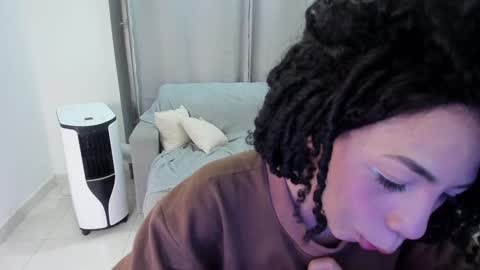 Anie online show from February 3, 2025, 7:40 am