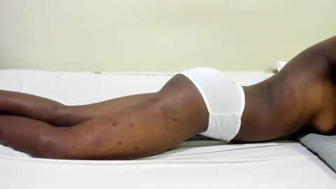 sweet_arya1 online show from October 14, 2025, 5:36 pm