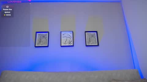 Snapshot of sweet_bella_valery_ chatting on November 14, 2025, 10:29 pm Bella Valery online show from November 14, 2025, 10:29 pm