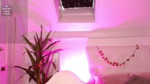 Snapshot of sweet_blueberry_ chatting on February 5, 2025, 1:44 pm sweet blueberry online show from February 5, 2025, 1:44 pm