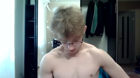 Snapshot of sweet_boy06 chatting on June 24, 2026, 9:52 am Sweet boy06 online show from June 24, 2026, 9:52 am
