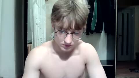 Snapshot of sweet_boy06 chatting on June 27, 2026, 9:53 pm Sweet boy06 online show from June 27, 2026, 9:53 pm