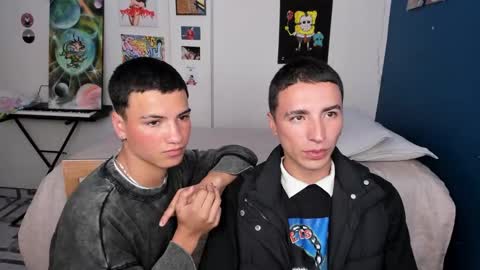 Snapshot of sweet_boys_xx chatting on December 18, 2024, 5:15 am CristianBrayan PVT OPEN online show from December 18, 2024, 5:15 am