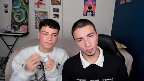 Snapshot of sweet_boys_xx chatting on February 12, 2025, 2:32 pm CristianBrayan PVT OPEN online show from February 12, 2025, 2:32 pm