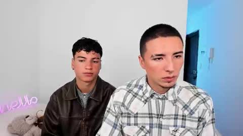 CristianBrayan PVT OPEN online show from November 19, 2025, 1:33 pm