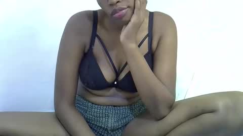 Snapshot of sweet_brown9 chatting on September 18, 2025, 8:16 am sweet_brown9 online show from September 18, 2025, 8:16 am