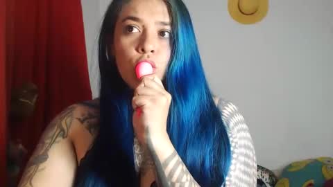 Snapshot of sweet_bubblee chatting on October 6, 2025, 1:03 am Bubbles online show from October 6, 2025, 1:03 am