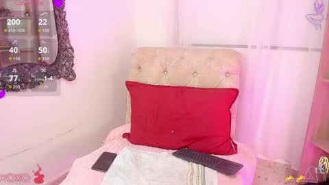 Snapshot of sweet_caandyy chatting on June 3, 2026, 8:03 pm sweet caandyy online show from June 3, 2026, 8:03 pm