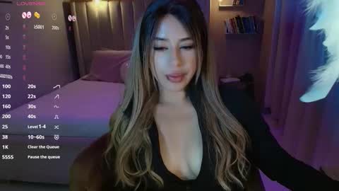 Camila online show from September 28, 2025, 1:00 am