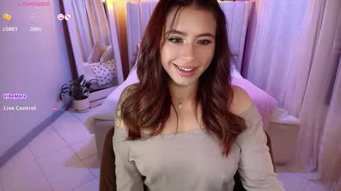 Camila online show from January 9, 2026, 2:25 am