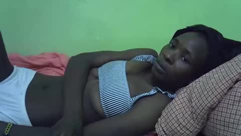 sweet_candie01 online show from September 28, 2025, 2:00 pm