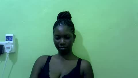 Snapshot of sweet_cherie1 chatting on June 4, 2026, 7:03 am sweet_cherie1 online show from June 4, 2026, 7:03 am