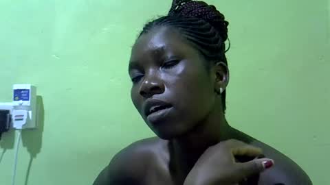 Snapshot of sweet_cherie1 chatting on June 14, 2026, 5:48 pm sweet_cherie1 online show from June 14, 2026, 5:48 pm