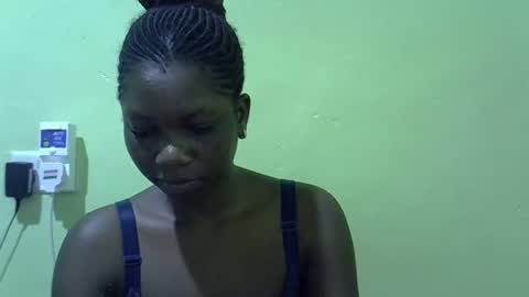 Snapshot of sweet_cherie1 chatting on June 23, 2026, 7:17 am sweet_cherie1 online show from June 23, 2026, 7:17 am