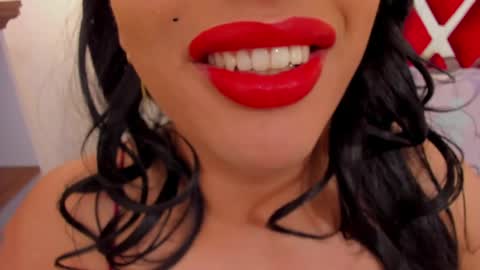 sweet_eliizabeth online show from April 17, 2026, 12:52 pm