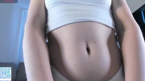 Snapshot of sweet_fairyyy chatting on March 5, 2025, 9:27 am Julia online show from March 5, 2025, 9:27 am