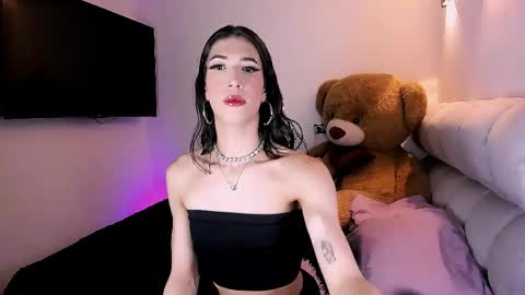 Sweet Fhalon online show from April 16, 2026, 9:43 am