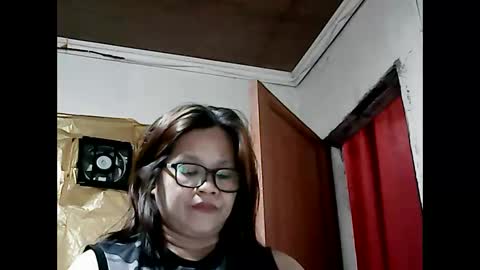 sweet_faye05 online show from March 11, 2026, 12:55 pm
