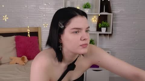 Amely online show from May 30, 2026, 3:36 am