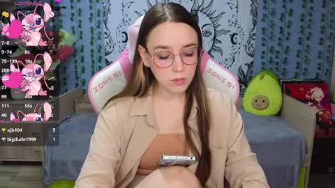 Alice online show from February 12, 2025, 4:01 am