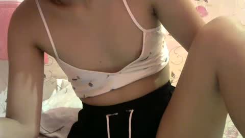 Snapshot of sweet_gamella chatting on January 16, 2025, 1:37 am Gael online show from January 16, 2025, 1:37 am