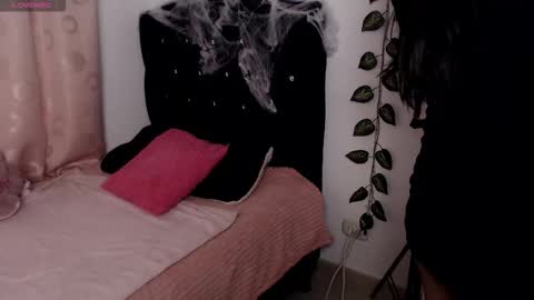 Hannah online show from October 23, 2025, 8:57 am