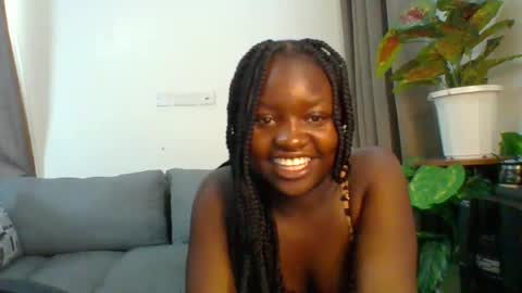 Snapshot of sweet_jenica chatting on December 7, 2024, 4:42 am ESTHER NEEMA online show from December 7, 2024, 4:42 am