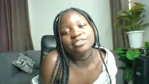 Snapshot of sweet_jenica chatting on December 14, 2024, 8:34 am ESTHER NEEMA online show from December 14, 2024, 8:34 am