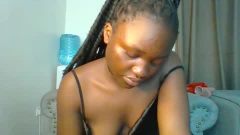 Snapshot of sweet_jenica chatting on December 28, 2024, 4:51 am ESTHER NEEMA online show from December 28, 2024, 4:51 am