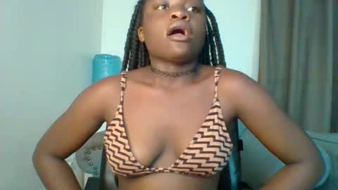 Snapshot of sweet_jenica chatting on January 2, 2025, 4:30 am ESTHER NEEMA online show from January 2, 2025, 4:30 am