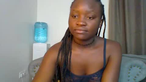 Snapshot of sweet_jenica chatting on January 11, 2025, 4:38 am ESTHER NEEMA online show from January 11, 2025, 4:38 am