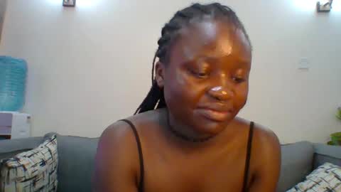 Snapshot of sweet_jenica chatting on January 25, 2025, 6:55 am ESTHER NEEMA online show from January 25, 2025, 6:55 am