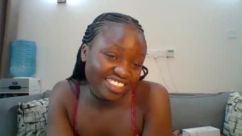 Snapshot of sweet_jenica chatting on January 30, 2025, 4:48 am ESTHER NEEMA online show from January 30, 2025, 4:48 am