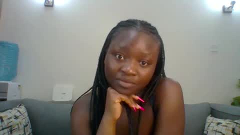 Snapshot of sweet_jenica chatting on February 5, 2025, 5:09 am ESTHER NEEMA online show from February 5, 2025, 5:09 am