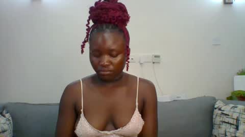 Snapshot of sweet_jenica chatting on March 4, 2025, 5:11 am ESTHER NEEMA online show from March 4, 2025, 5:11 am