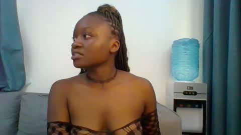 Snapshot of sweet_jenica chatting on September 14, 2025, 4:33 am ESTHER NEEMA online show from September 14, 2025, 4:33 am