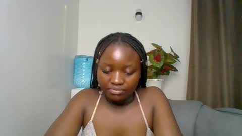 Snapshot of sweet_jenica chatting on February 9, 2026, 4:05 am ESTHER NEEMA online show from February 9, 2026, 4:05 am