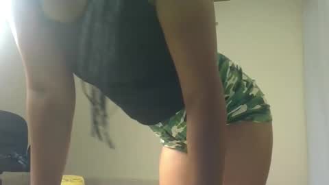 sweet likey online show from November 14, 2025, 4:55 am