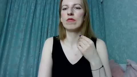 Snapshot of sweet_lilbunny chatting on February 10, 2026, 5:39 pm sweet_lilbunny online show from February 10, 2026, 5:39 pm