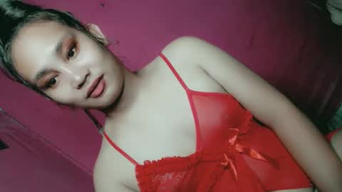 Snapshot of sweet_lover5 chatting on January 4, 2025, 5:16 pm SWEET LOVE online show from January 4, 2025, 5:16 pm