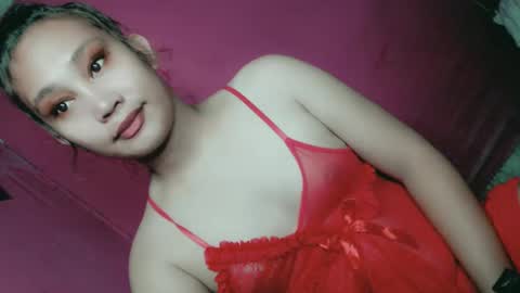 Snapshot of sweet_lover5 chatting on February 17, 2025, 10:29 am SWEET LOVE online show from February 17, 2025, 10:29 am