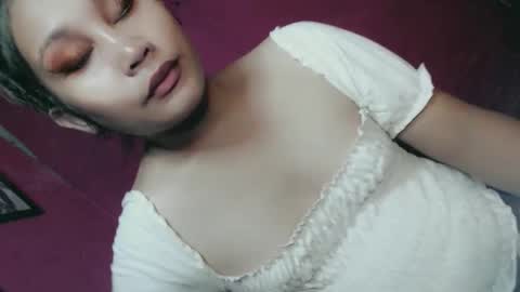 SWEET LOVE online show from October 8, 2025, 2:42 am