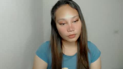 SWEET LOVE online show from March 3, 2026, 7:20 pm