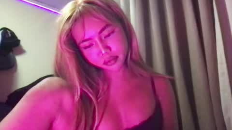 Maleia online show from June 15, 2026, 2:58 am