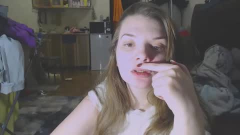 Snapshot of sweet_martinique chatting on April 9, 2026, 6:57 pm TexasPAWG101 online show from April 9, 2026, 6:57 pm