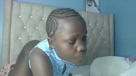 sweet_melodiyy online show from November 3, 2025, 3:30 am