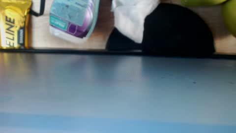 sweet_milla2 online show from June 27, 2026, 6:29 am